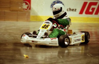 Retour dans le passé - Karting au Centre Molson 2000