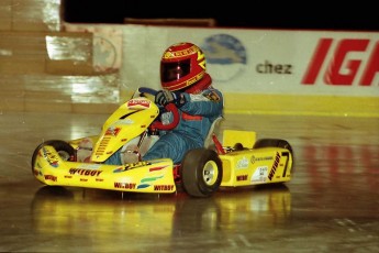 Retour dans le passé - Karting au Centre Molson 2000