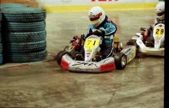 Retour dans le passé - Karting au Centre Molson 2000