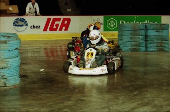 Retour dans le passé - Karting au Centre Molson 2000