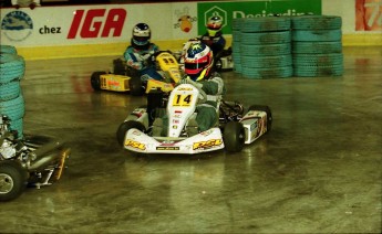 Retour dans le passé - Karting au Centre Molson 2000