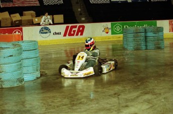 Retour dans le passé - Karting au Centre Molson 2000