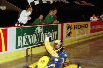 Retour dans le passé - Karting au Centre Molson 2000