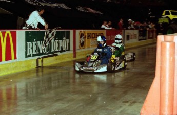 Retour dans le passé - Karting au Centre Molson 2000