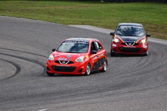 Coupe Nissan Micra à Calabogie