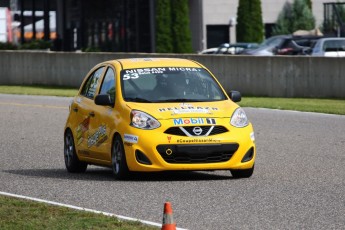 Coupe Nissan Micra à Calabogie