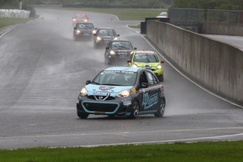 Coupe Nissan Micra à Calabogie