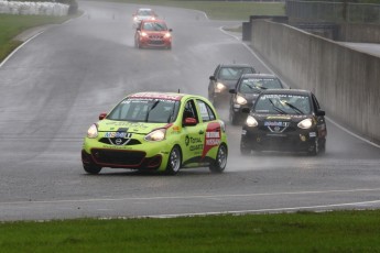 Coupe Nissan Micra à Calabogie