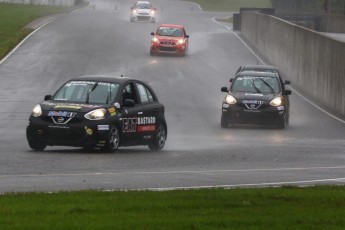 Coupe Nissan Micra à Calabogie