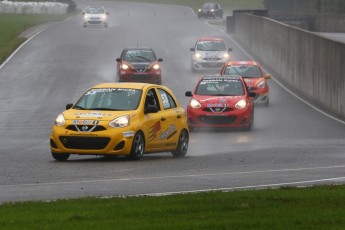 Coupe Nissan Micra à Calabogie