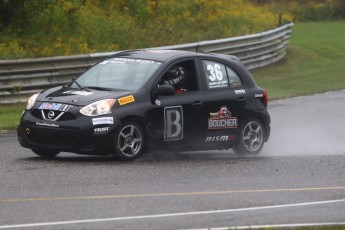 Coupe Nissan Micra à Calabogie