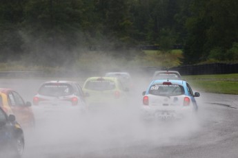 Coupe Nissan Micra à Calabogie