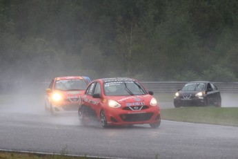 Coupe Nissan Micra à Calabogie