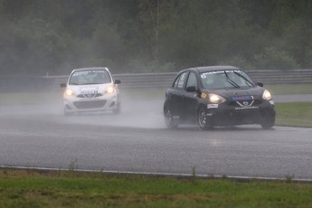 Coupe Nissan Micra à Calabogie