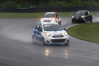 Coupe Nissan Micra à Calabogie