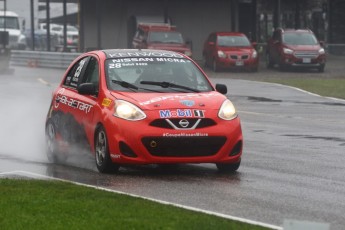 Coupe Nissan Micra à Calabogie