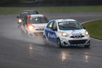 Coupe Nissan Micra à Calabogie