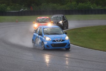 Coupe Nissan Micra à Calabogie