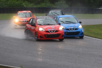 Coupe Nissan Micra à Calabogie