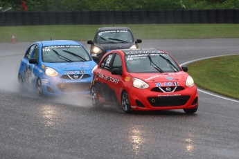 Coupe Nissan Micra à Calabogie