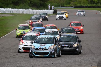 Coupe Nissan Micra à Calabogie