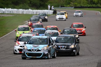 Coupe Nissan Micra à Calabogie