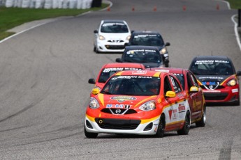 Coupe Nissan Micra à Calabogie