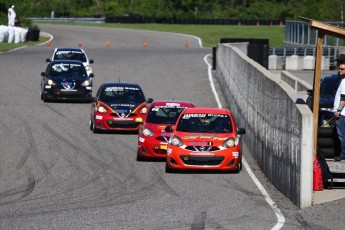 Coupe Nissan Micra à Calabogie