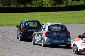 Coupe Nissan Micra à Calabogie