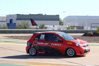 Coupe Nissan Micra à ICAR