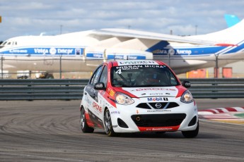 Coupe Nissan Micra à ICAR