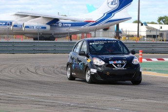 Coupe Nissan Micra à ICAR