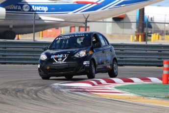 Coupe Nissan Micra à ICAR