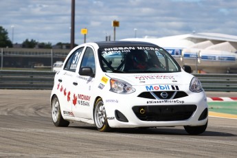 Coupe Nissan Micra à ICAR