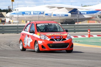 Coupe Nissan Micra à ICAR