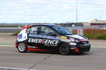 Coupe Nissan Micra à ICAR