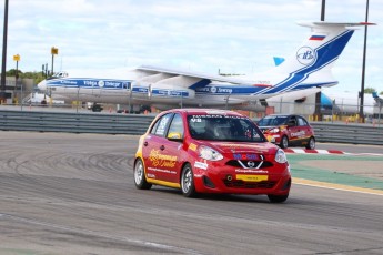 Coupe Nissan Micra à ICAR