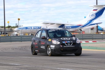 Coupe Nissan Micra à ICAR