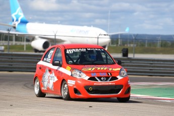 Coupe Nissan Micra à ICAR