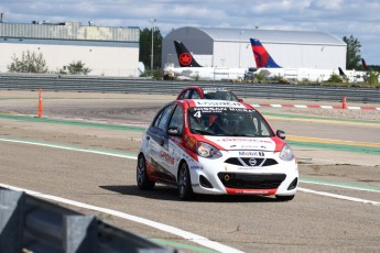 Coupe Nissan Micra à ICAR