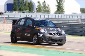 Coupe Nissan Micra à ICAR