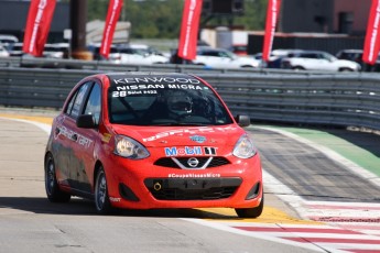 Coupe Nissan Micra à ICAR