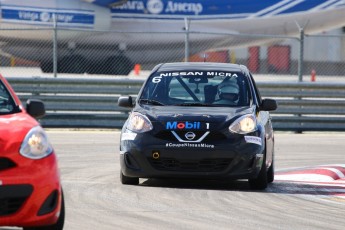 Coupe Nissan Micra à ICAR