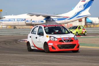 Coupe Nissan Micra à ICAR