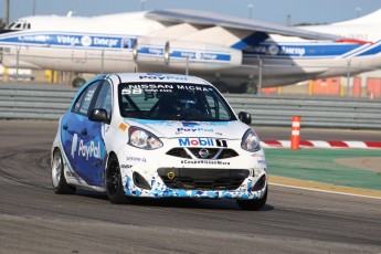 Coupe Nissan Micra à ICAR