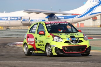 Coupe Nissan Micra à ICAR