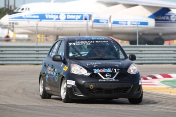 Coupe Nissan Micra à ICAR