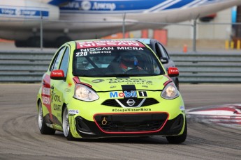 Coupe Nissan Micra à ICAR