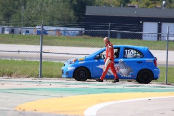 Coupe Nissan Micra à ICAR