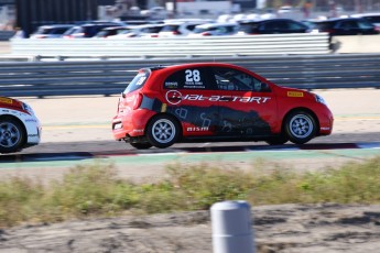 Coupe Nissan Micra à ICAR